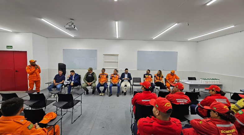 Prefeitura de Esperantina participa de entrega de certificados do Programa Voluntários da Defesa Civil