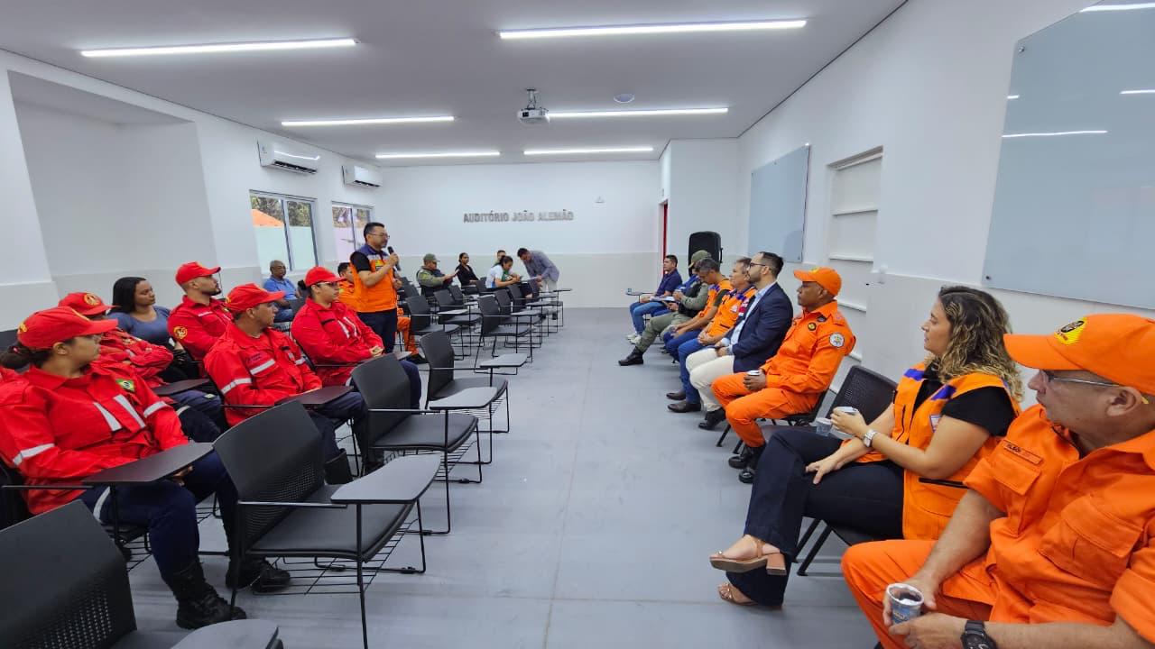 Prefeitura de Esperantina participa de entrega de certificados do Programa Voluntários da Defesa Civil - Imagem 2