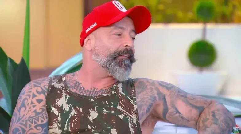 Quem é Cris Pereira, humorista condenado por estupro de vulnerável 