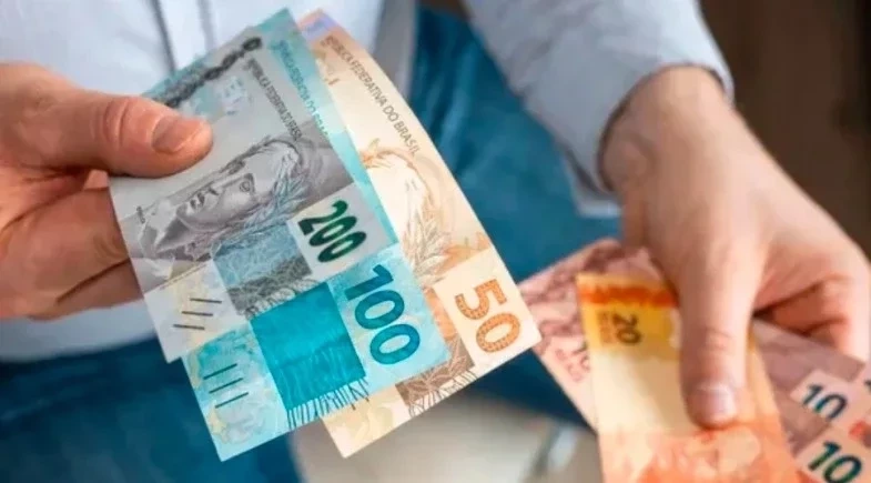 Outubro será o último mês de aperto financeiro para esses 3 signos