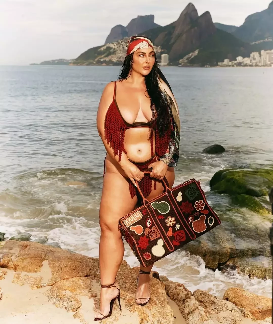 Letticia Munniz desabafa ao exibir bumbum: ''Julgam nossos corpos como doentes'' - imagem 134206