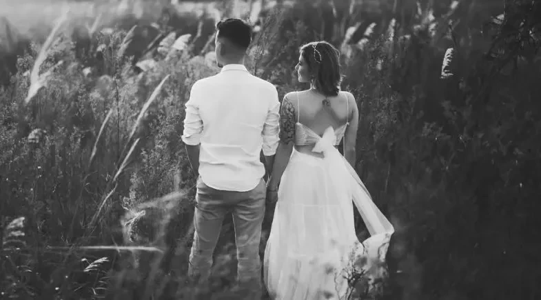 Lucas Borbas, marido de Isabel Veloso, lamenta morte da influenciadora de 19 anos