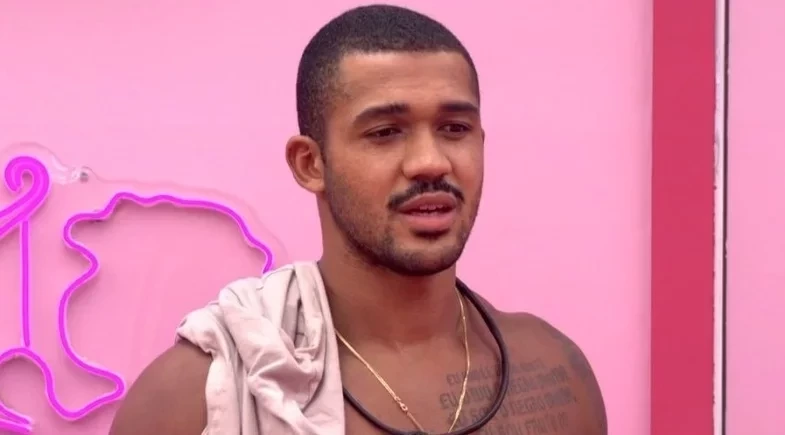 BBB 26: Matheus é denunciado ao Ministério Público por homofobia