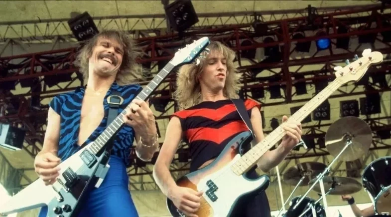 Baxista da banda 'Scorpions' morre aos 71 anos