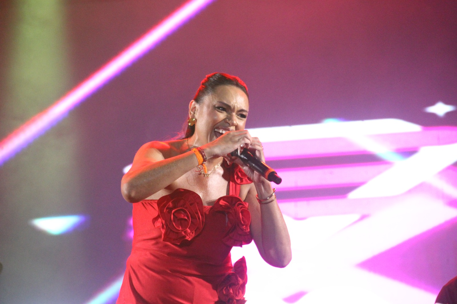 Samira abriu segunda noite de Festival de Verão em Parnaíba - Foto: Eliaquim de Paula