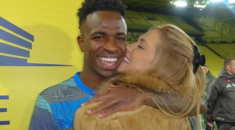 Vini Jr. se derrete após Virginia assistir à vitória do Real Madrid no estádio: “Pé quente”