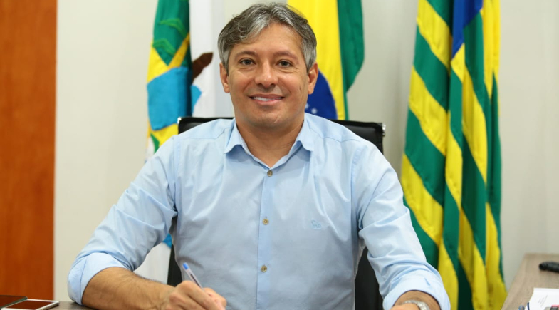 Prefeito Marcelo Costa assina ordem de serviço para reforma da Saúde e construção de Centro de Especialidades em Valença 