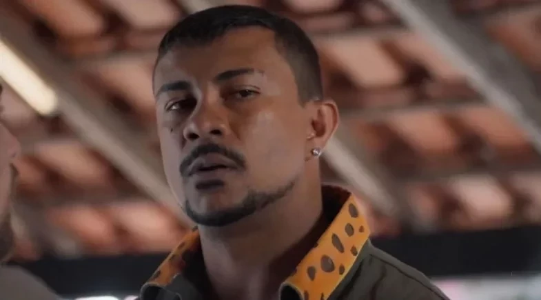 Em ‘Três Graças’, Bagdá fica à beira da morte e ganha ajuda de pessoa inesperada