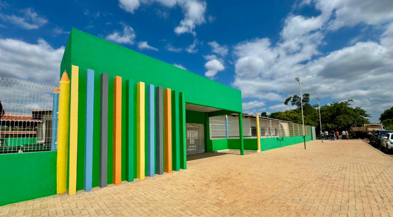 Educação que transforma vidas: Prefeitura de Esperantina entregará nova escola construída do zero