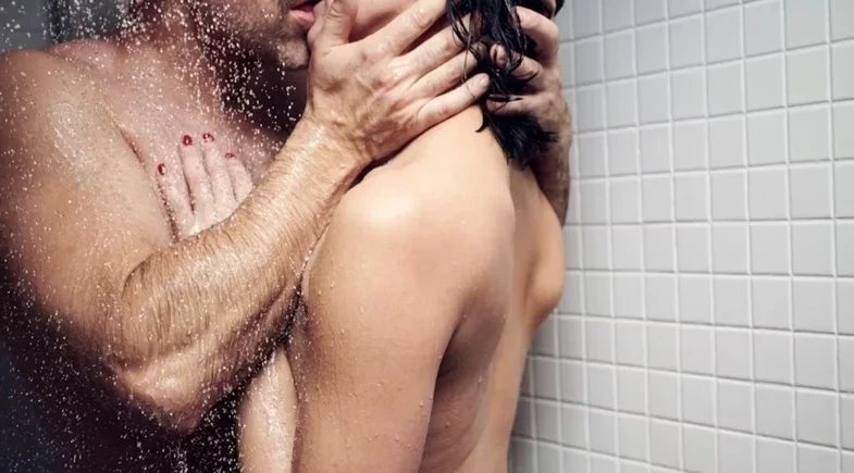 A posição sexual que leva mulheres ao orgasmo e a técnica que ainda melhora