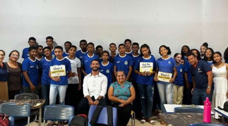 CRAS de Jardim do Mulato realiza rodas de conversa do Setembro Amarelo em escolas da rede municipal