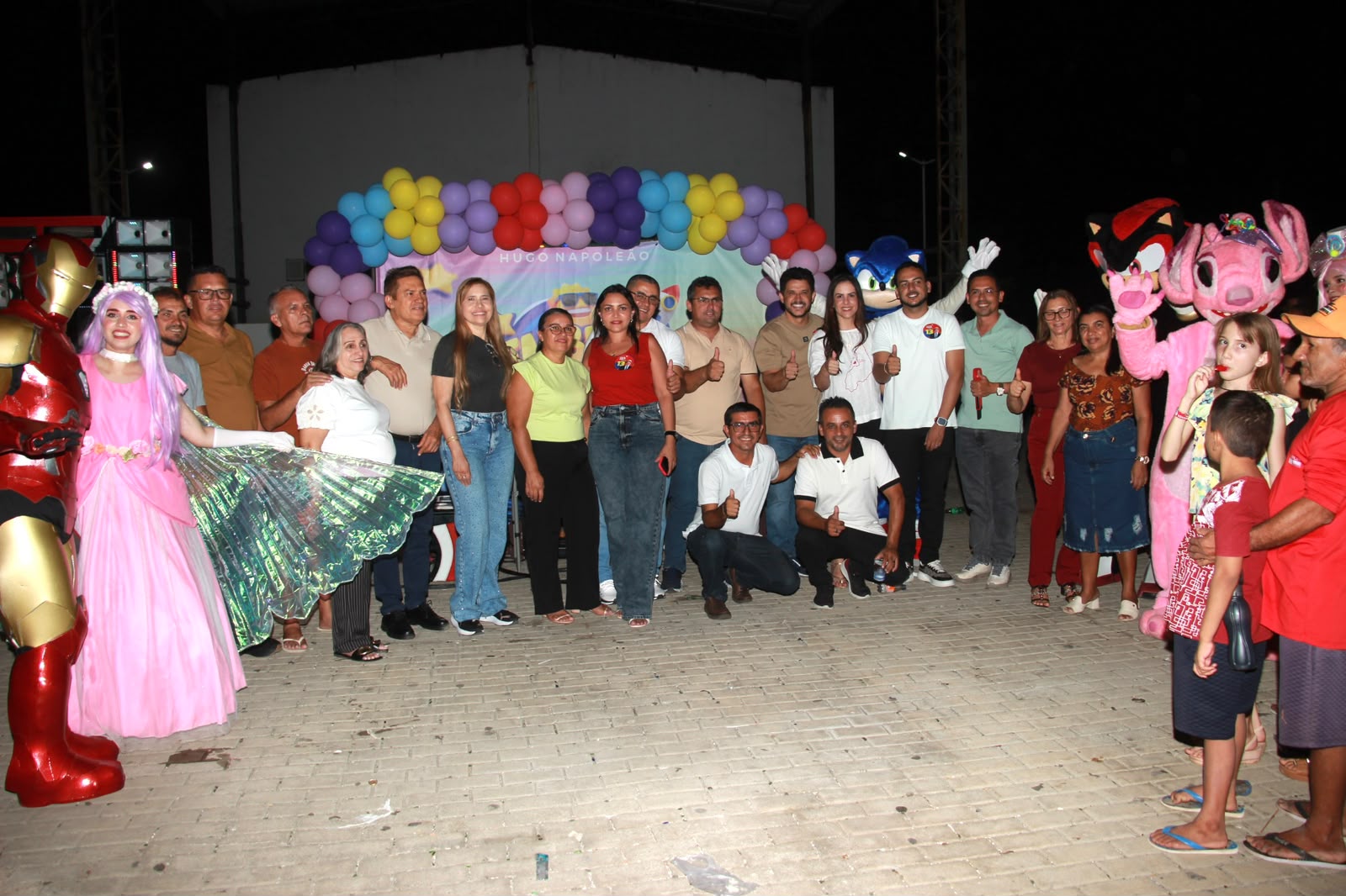 Prefeitura de Hugo Napoleão realiza a maior Festa das Crianças com parque e distribuição de presentes - Imagem 6