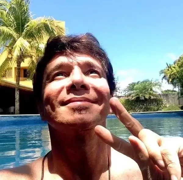Piscina de violão e 8 suítes: se surpreenda com detalhes da mansão de Netinho  - imagem 152419