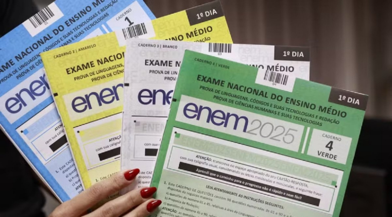 Cadernos de provas do Enem | Reprodução/Divulgação/MEC