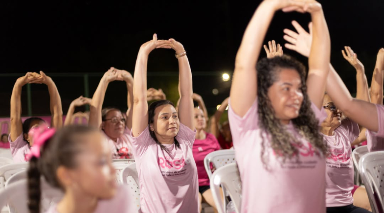 Francisco Ayres realiza encontro do Outubro Rosa com palestra e atividades físicas