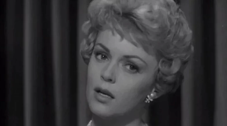Peggy King, cantora e atriz americana, morre aos 96 anos