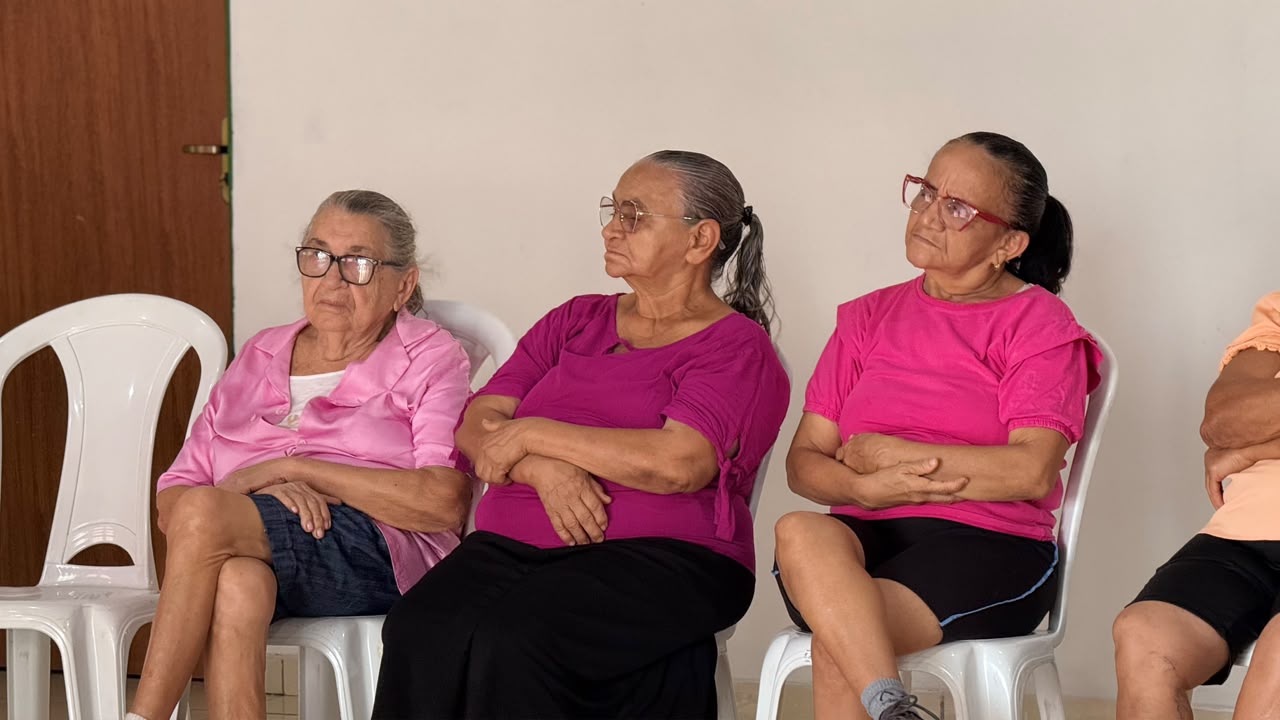 Secretaria de Assistência Social promove palestra sobre Outubro Rosa com idosos em Lagoa do Piauí - Imagem 1