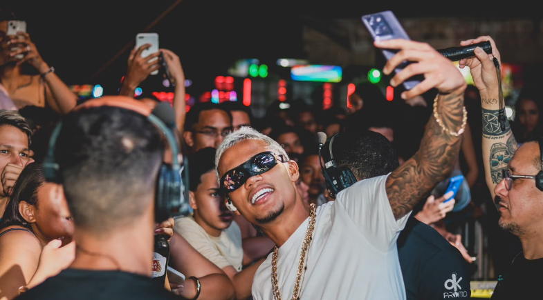 Heitor Santos e Allê no Beat reúnem multidão no encerramento dos festejos de Hugo Napoleão