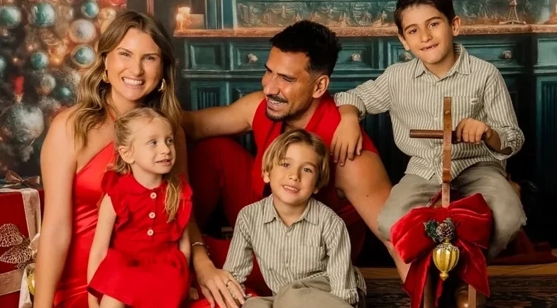 Família de Julio Rocha e Karoline Kleine anuncia quarto filho em 2026