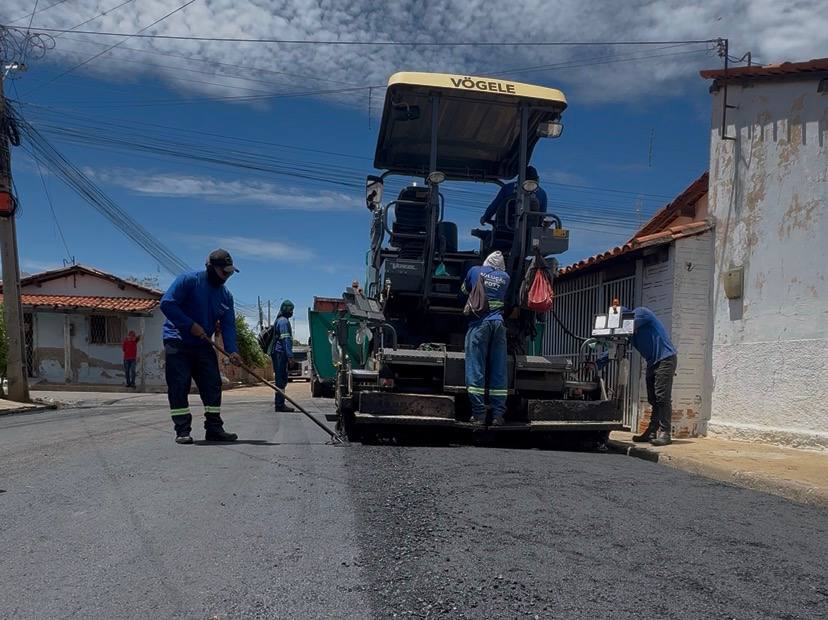 Campo Maior recebe serviços de pavimentação asfáltica em diversos bairros - Imagem 1