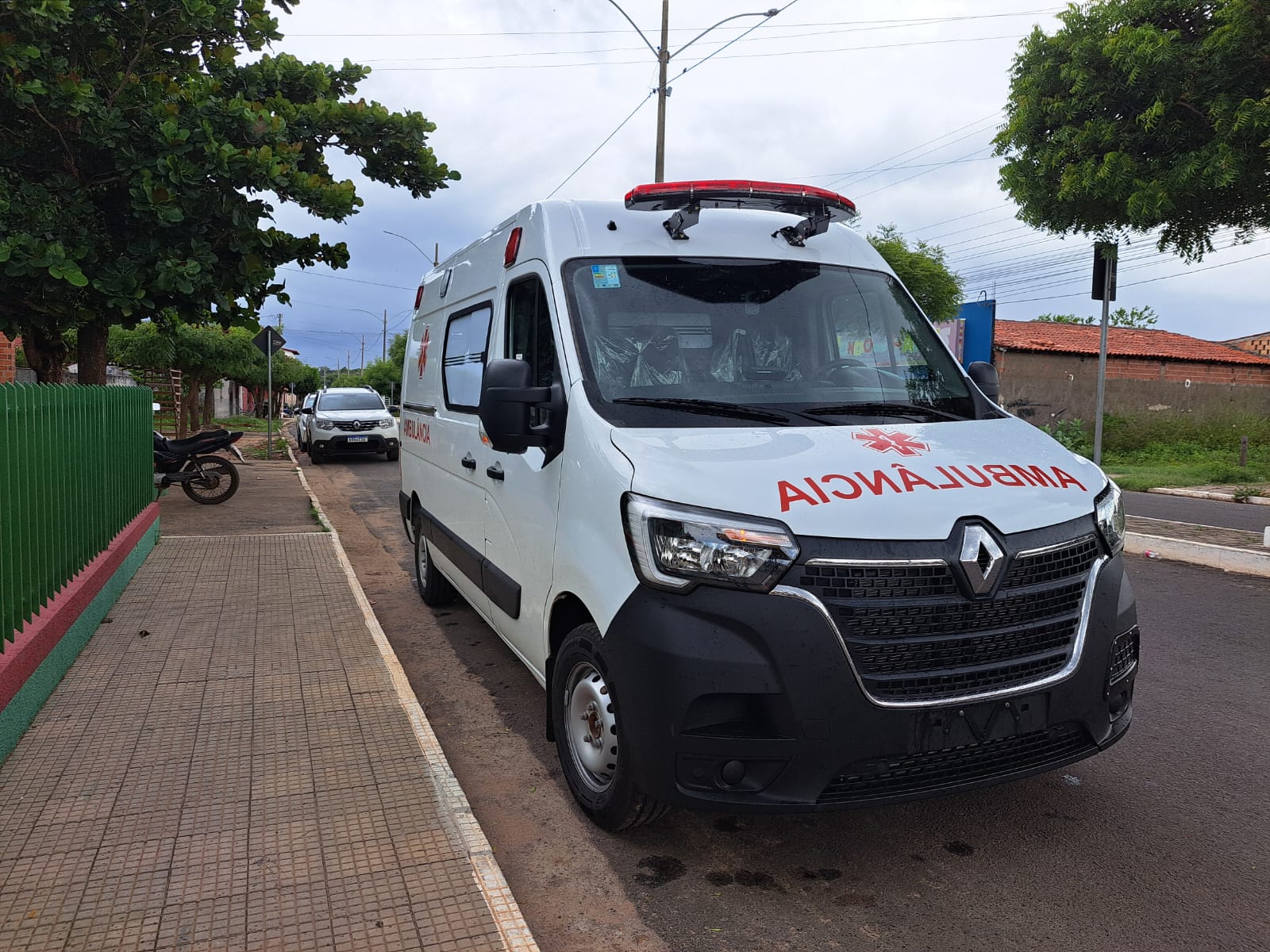 São João do Arraial recebe nova ambulância para reforçar o transporte de pacientes - Imagem 2