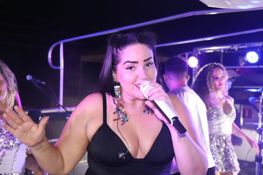 Domingo de Carnaval na Avenida Zé de Castro: só perdeu quem não foi! - Imagem 5