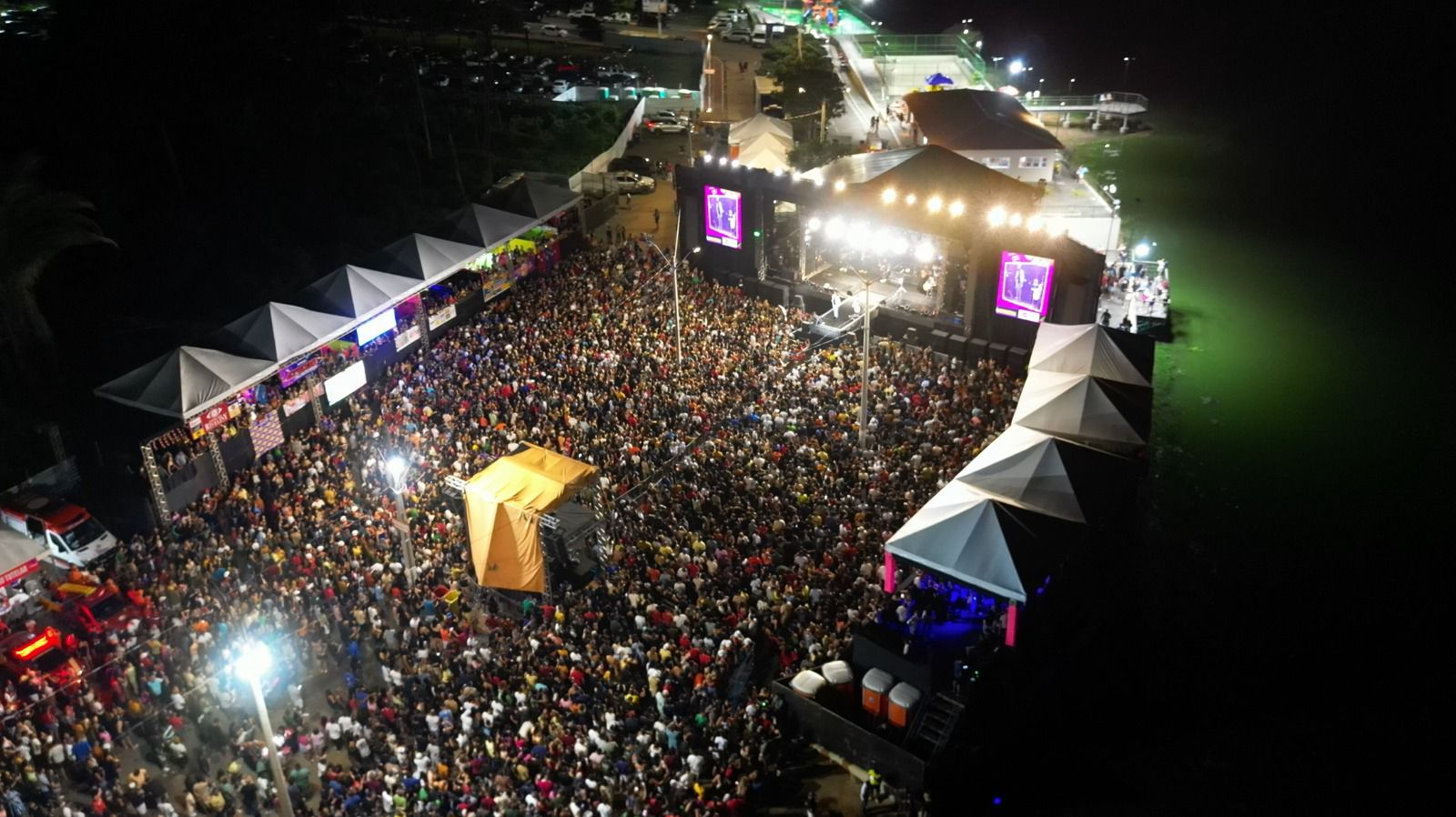 Pablo arrasta multidão na terceira noite do Carnaval Água Branca 2026 - Imagem 8