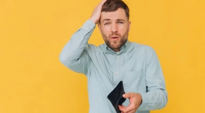 Bolso vazio? 3 simpatias para atrair dinheiro após o Carnaval