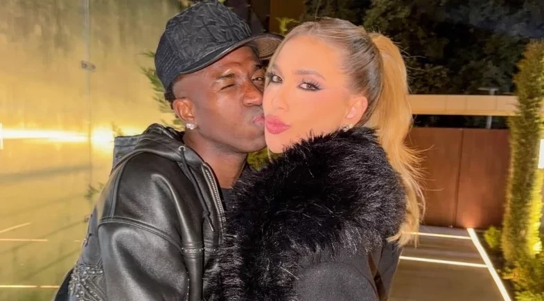 Virginia se declara a Vini Jr em mansão no Rio: “Meu gato, lindo, gostoso”