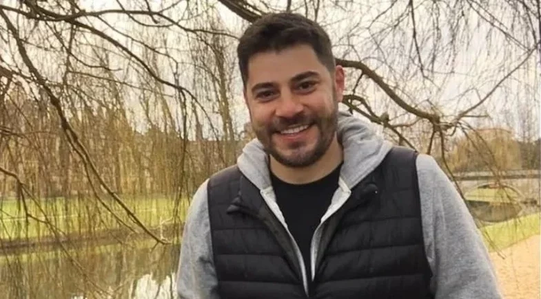 Evaristo Costa explica por que começou a pintar a unha