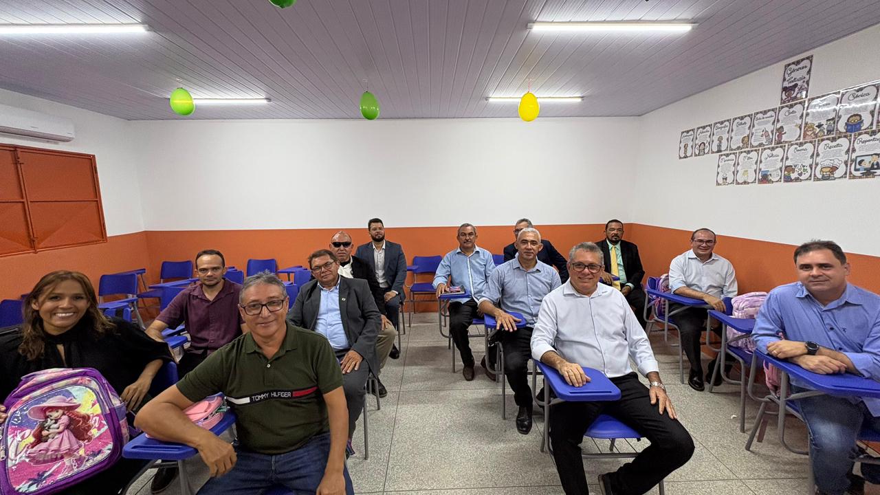 Com recursos próprios, Nazária inaugura escola de tempo integral do município - Imagem 3