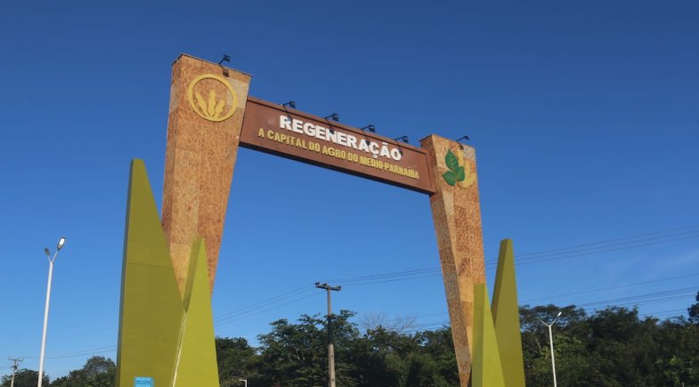 Prefeito de Regeneração anuncia reajuste salarial de 10,8% para professores do município