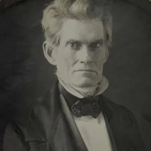 Quem são? Lista revela os famosos considerados os mais feios da história - imagem 139989