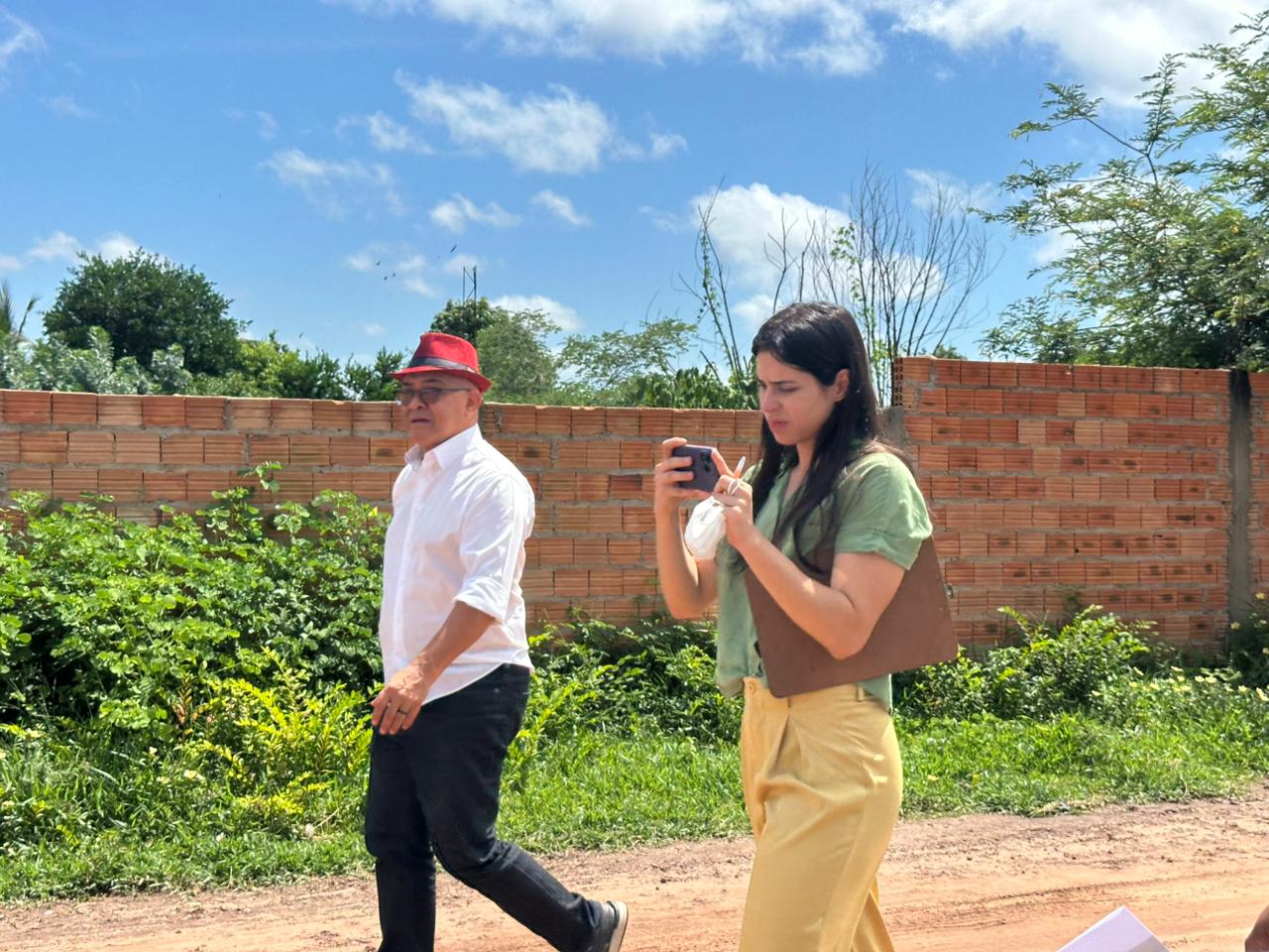 Após articulação com o Governo do Estado, prefeito Abdoral Melo anuncia pavimentação em ruas de São João do Arraial | Divulgação/Ascom