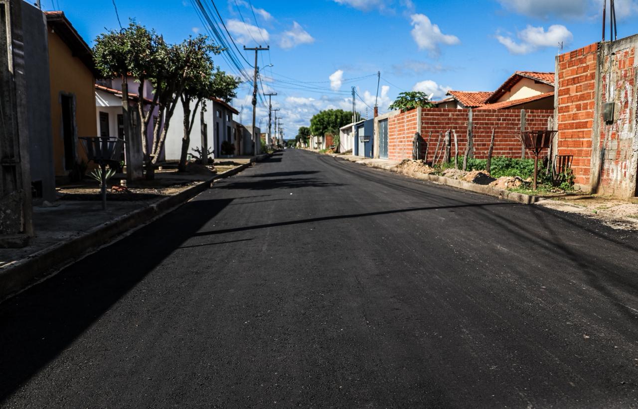 Asfaltamento avança em Água Branca com investimento de quase R$ 2 milhões - Imagem 2