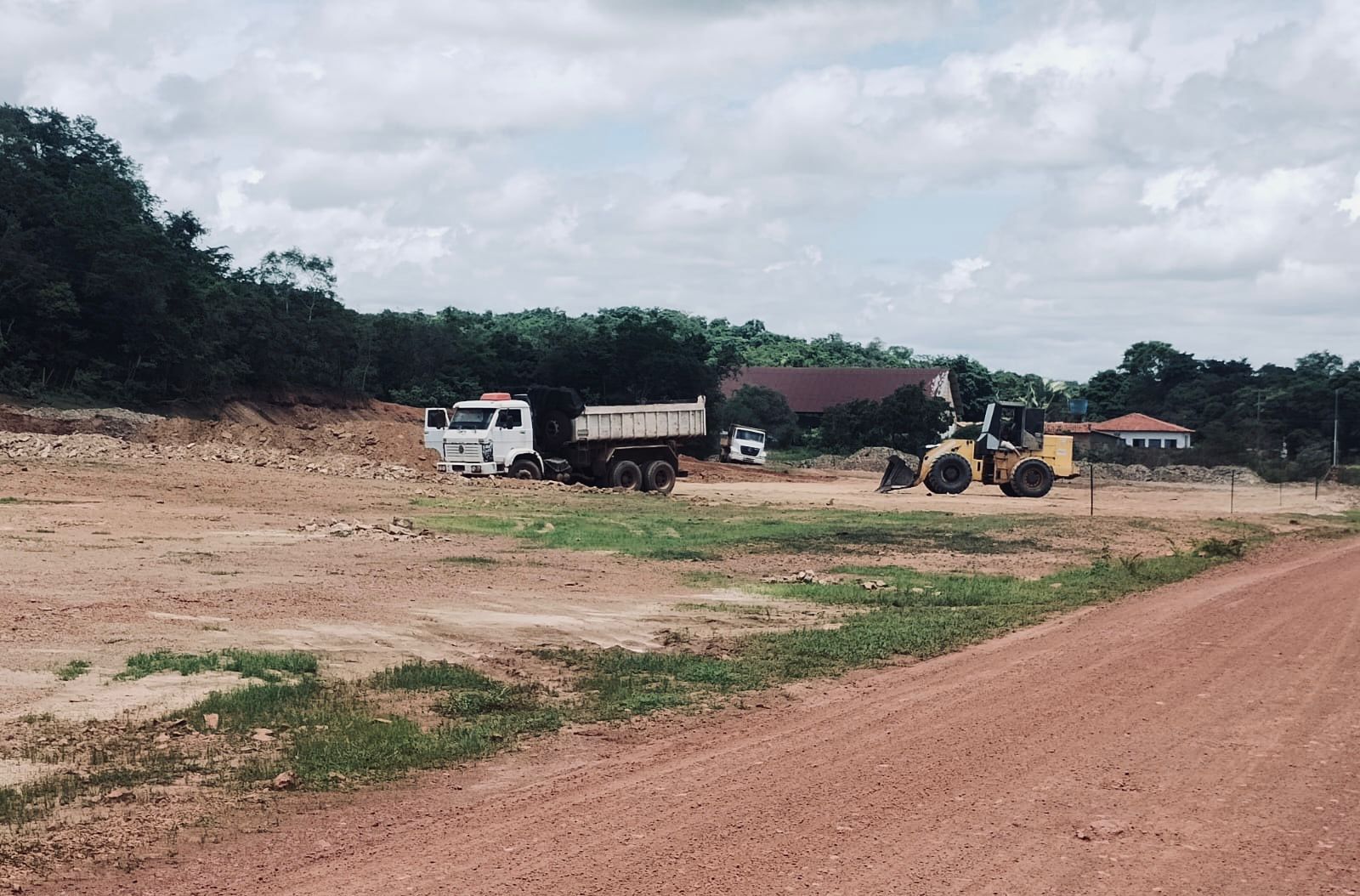 Prefeitura de Esperantina inicia construção de nova escola na zona rural - Divulgação/ASCOMPrefeitura de Esperantina inicia construção de nova escola na zona rural - Divulgação/ASCOM