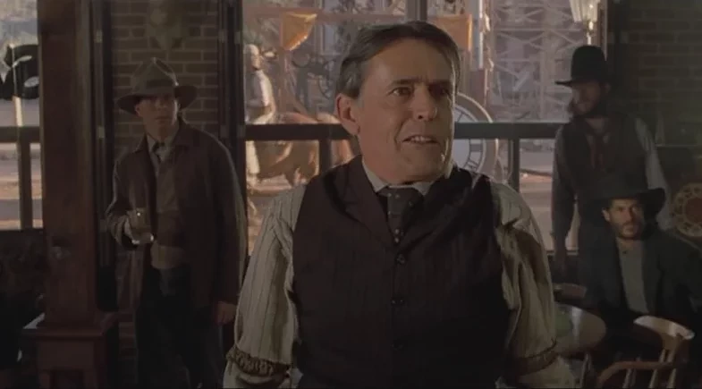 Morre Matt Clark, ator de ‘De Volta para o Futuro III’, aos 89 anos