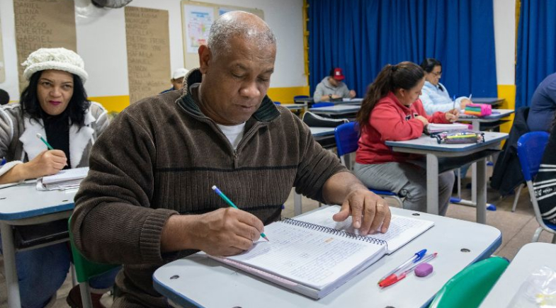 EJA reinicia aulas em espaço revitalizado em Francinópolis