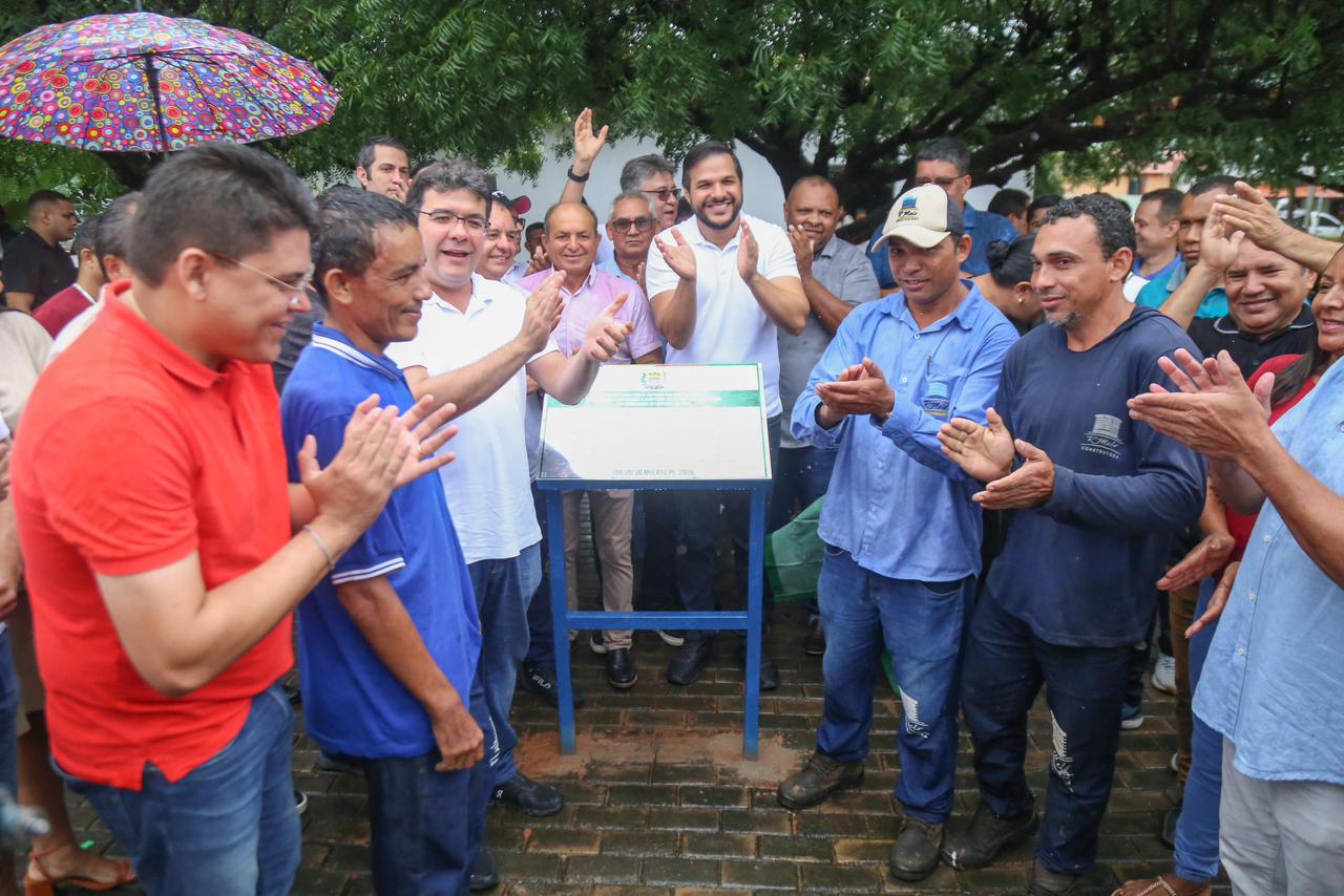 Jardim do Mulato inaugura mais de 13 mil m² de pavimentação asfáltica e distribui mudas nativas e frutíferas - Imagem 4