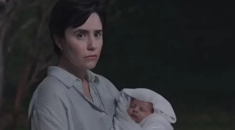 Em 'Três Graças',  Samira planeja fugir do país após levar bebê de Joélly