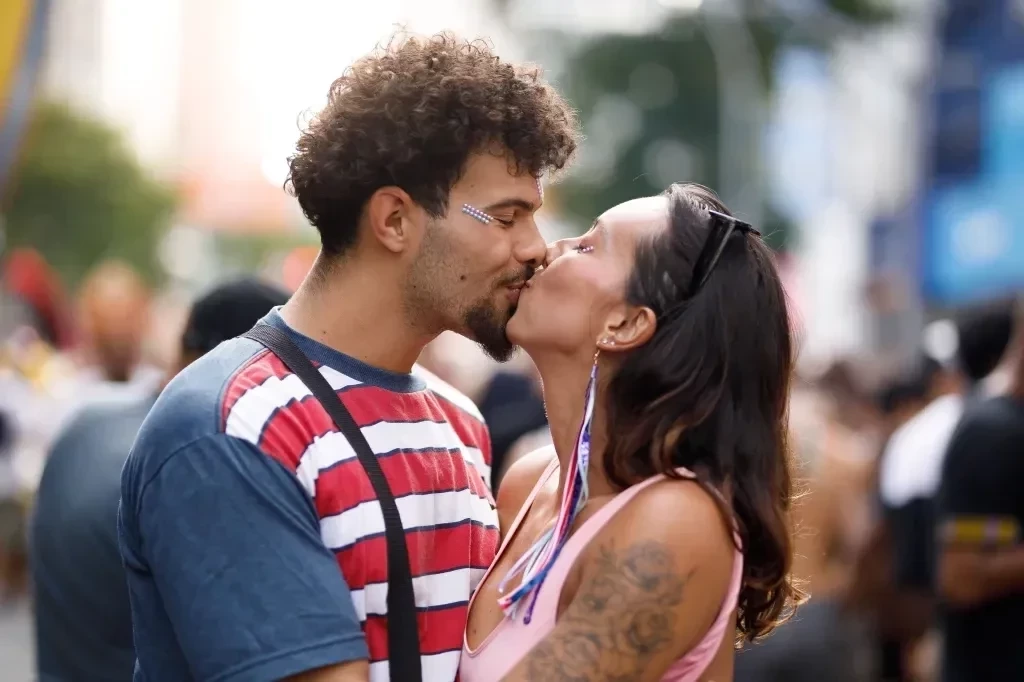 Esses são os signos com os beijos mais inesquecíveis do zodíaco - imagem 140544