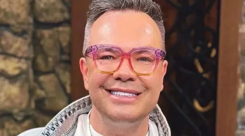 Felipeh Campos recebe alta hospitalar após quadro grave de dengue