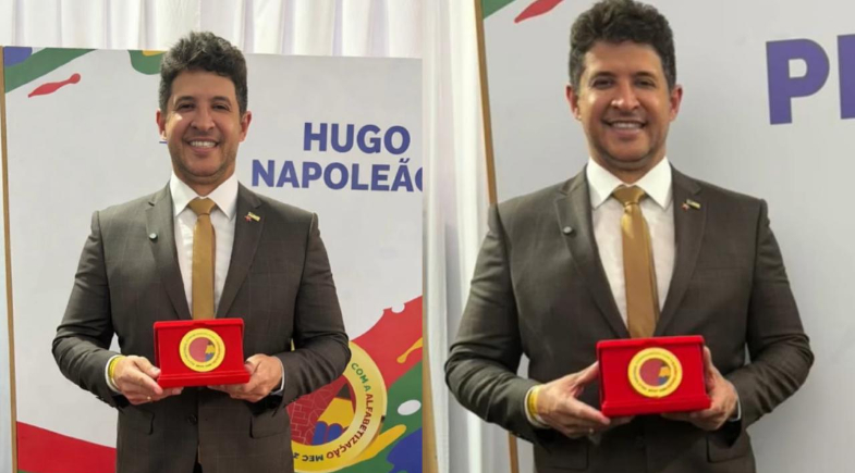 Hugo Napoleão conquista Selo Ouro Nacional de Alfabetização pelo segundo ano consecutivo