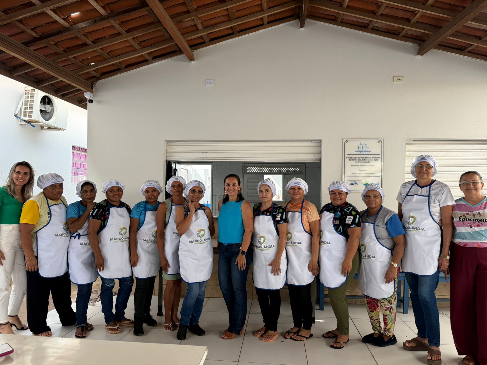 Prefeitura de Marcolândia realiza entrega de EPIs para profissionais da educação - Imagem 1