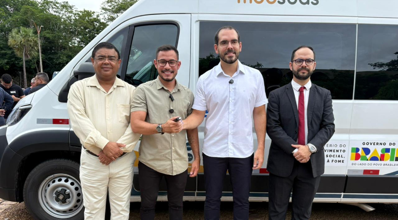 Esperantina recebe veículo do MOBSUAS e reforça atendimento da Assistência Social