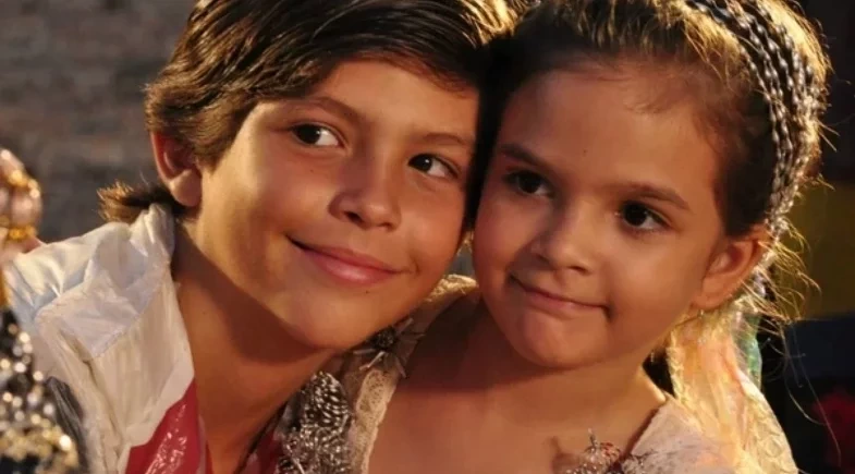 “Avenida Brasil”: veja como estão as crianças da novela hoje em dia