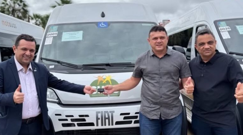 Novo veículo fortalece ações da Assistência Social em Caridade do Piauí