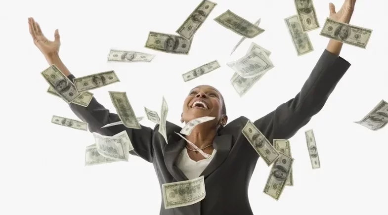 Bolsos cheios! Os 3 signos que vão ganhar muito dinheiro em março