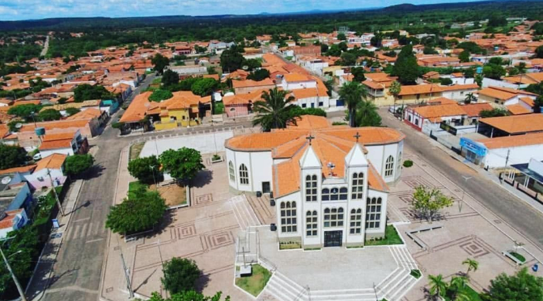 Canto do Buriti amplia ações de saneamento com construção de 14 unidades sanitárias