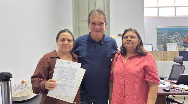 Prefeito de União empossa mais 16 professores aprovados em concurso público